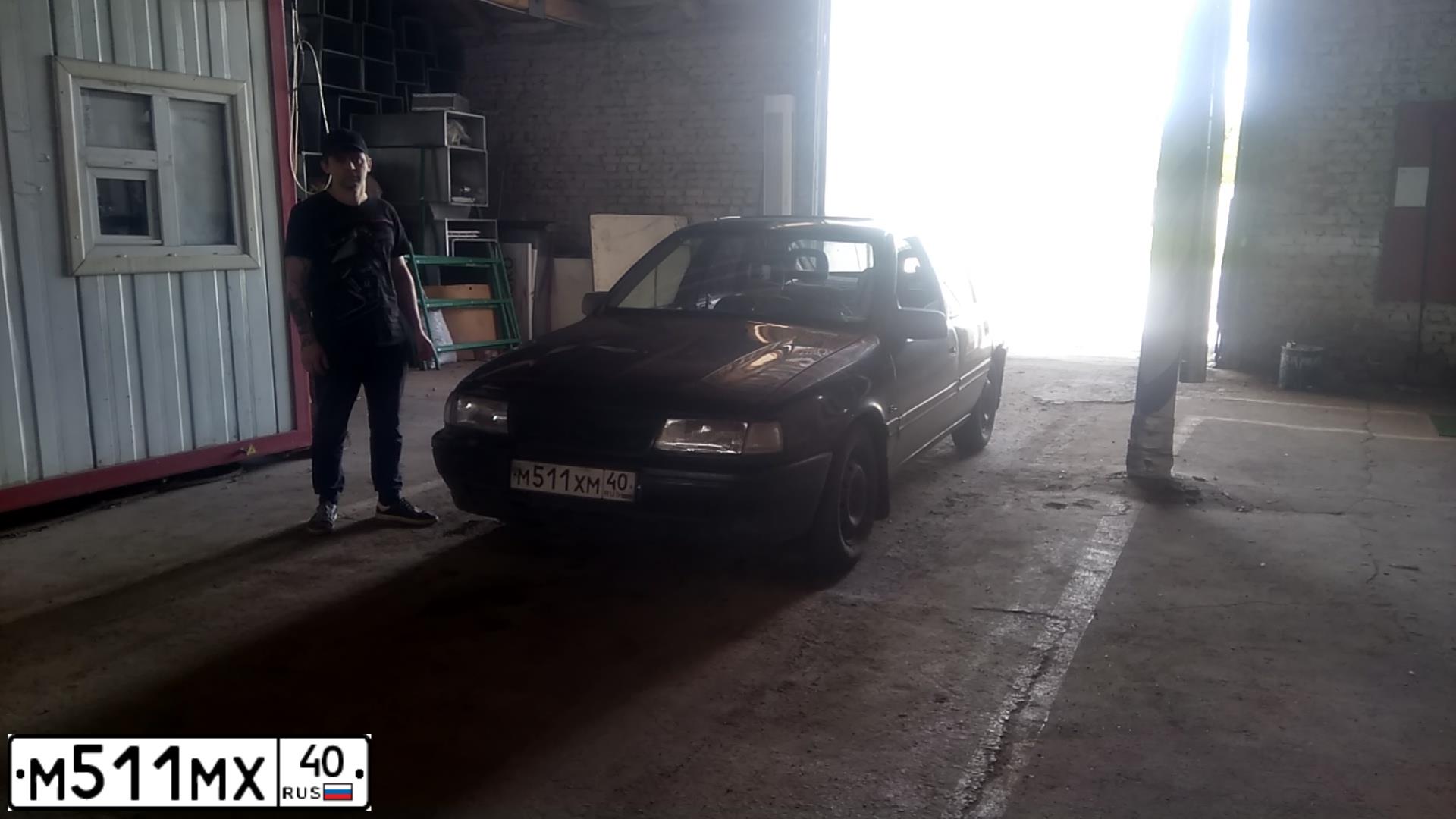 Фото автомобиля OPEL VECTRA, 1992 — госномер С162ЕО40. Цвет: ЧЕРНЫЙ