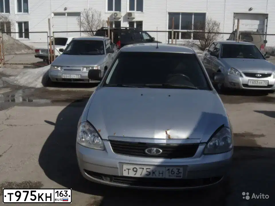 Фото автомобиля LADA 2172 PRIORA, 2012 — госномер Е830СА126. Цвет: СВЕТЛО-СЕРЕБРИСТЫЙ МЕТАЛЛ