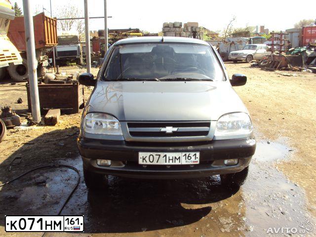 Фото автомобиля CHEVROLET NIVA, 2005 — госномер У615РУ161. Цвет: Т.СЕРЫЙ МЕТАЛЛИК