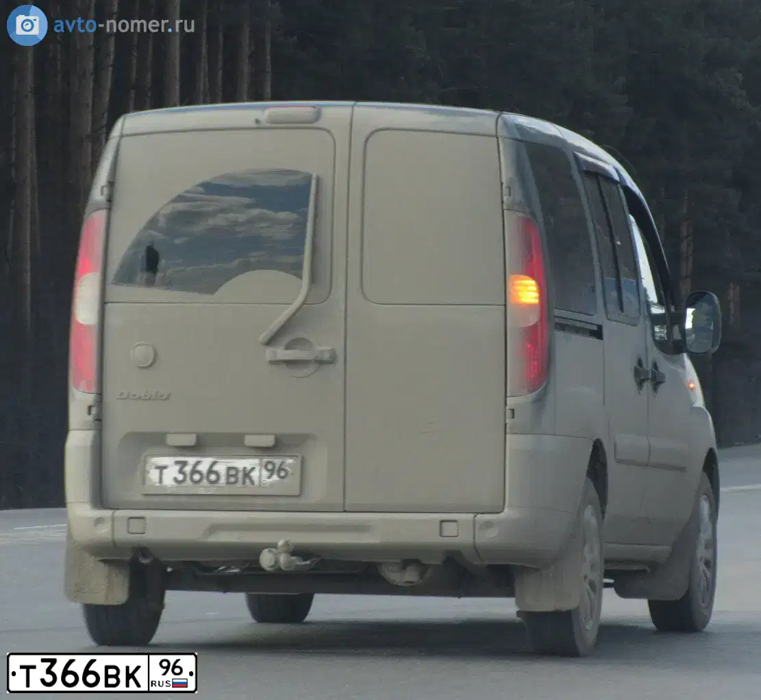 Фото автомобиля FIAT DOBLO, 2011 — госномер Т366ВК96. Цвет: СЕРЫЙ