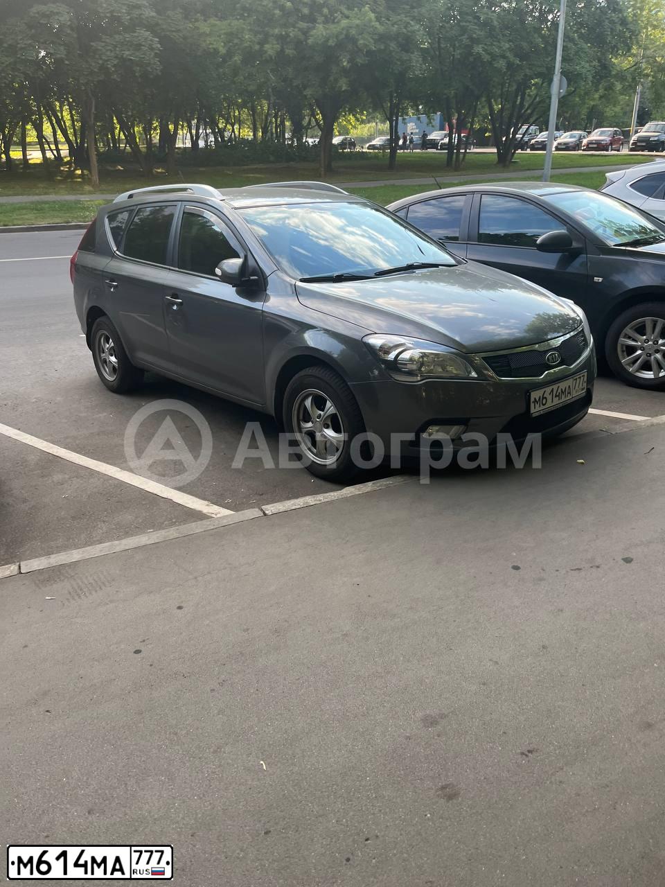 Фото автомобиля KIA CEE'D, 2012 — госномер М614МА777. Цвет: СЕРЕБРИСТЫЙ