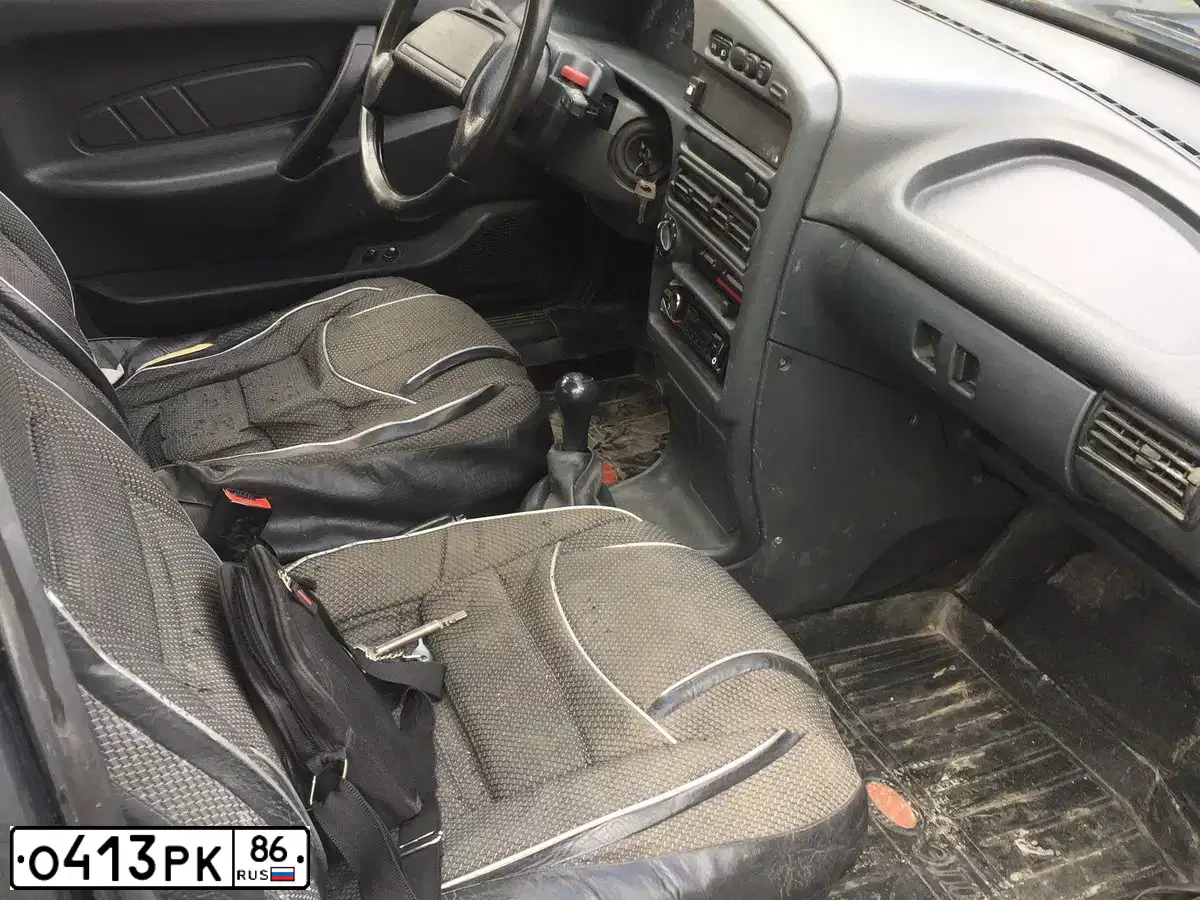 Фото автомобиля LADA 2114 SAMARA, 2006 — госномер О413РК86. Цвет: СВЕТЛО-СЕРЕБРИСТЫЙ МЕТАЛЛ