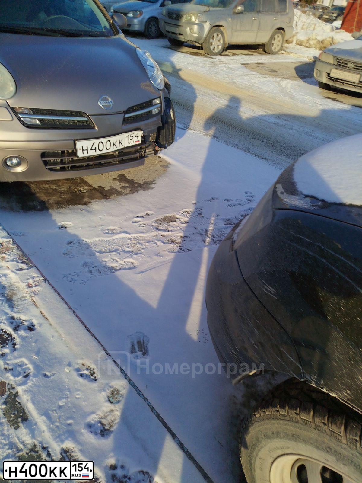 Фото автомобиля NISSAN MICRA, 2007 — госномер Н400КК154. Цвет: СВЕТЛО-КОРИЧНЕВЫЙ