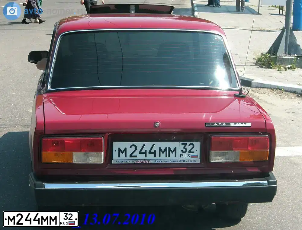 Фото автомобиля LADA 2107, 2006 — госномер М244ММ32. Цвет: ВИШНЕВЫЙ