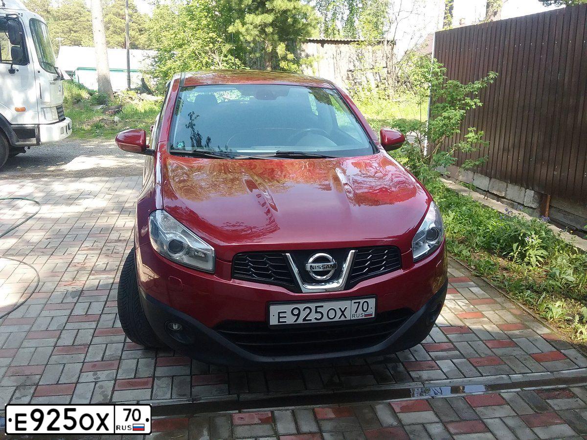 Фото автомобиля INFINITI QX70 /FX/, 2004 — госномер В657СН124. Цвет: Коричневый