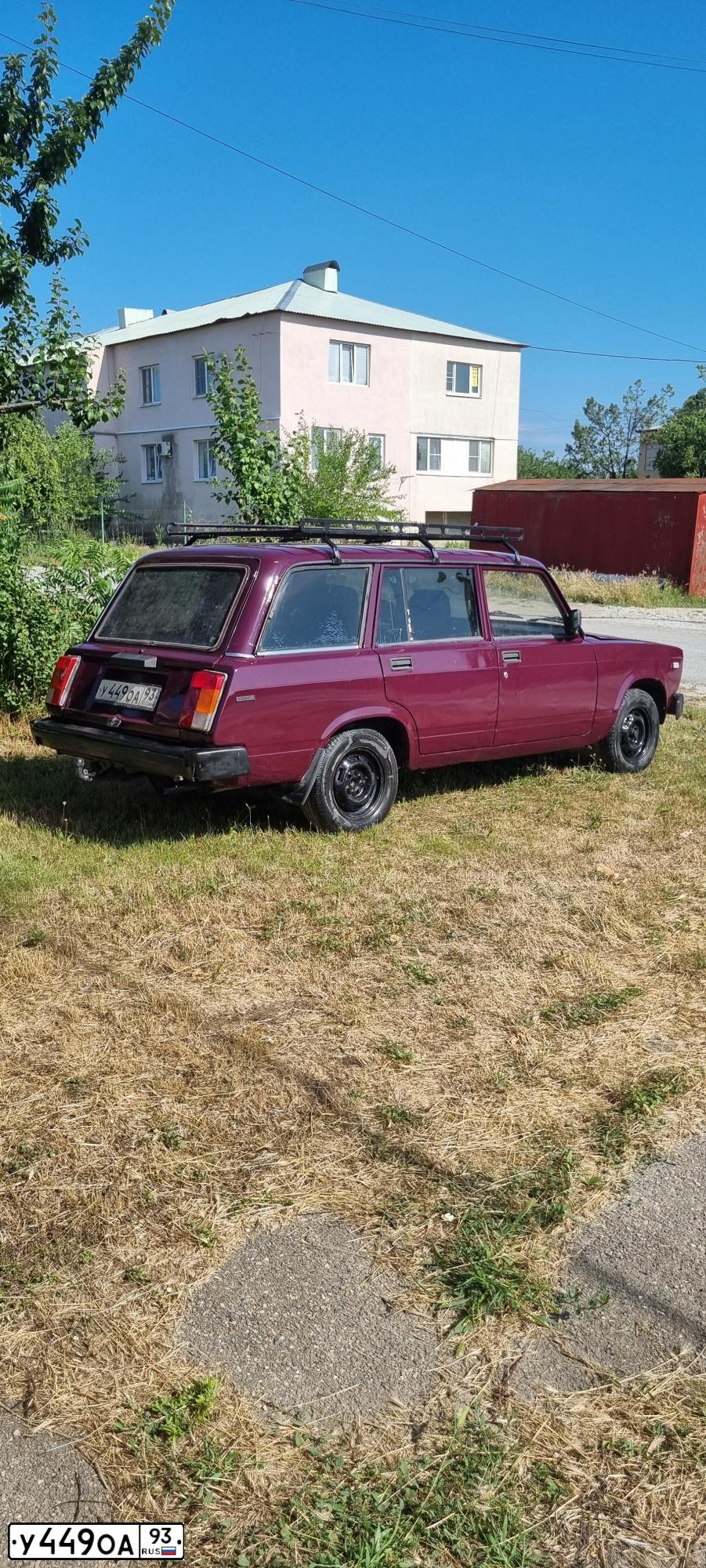 Фото автомобиля LADA 2104, 1997 — госномер У449ОА93. Цвет: ФИОЛЕТОВЫЙ