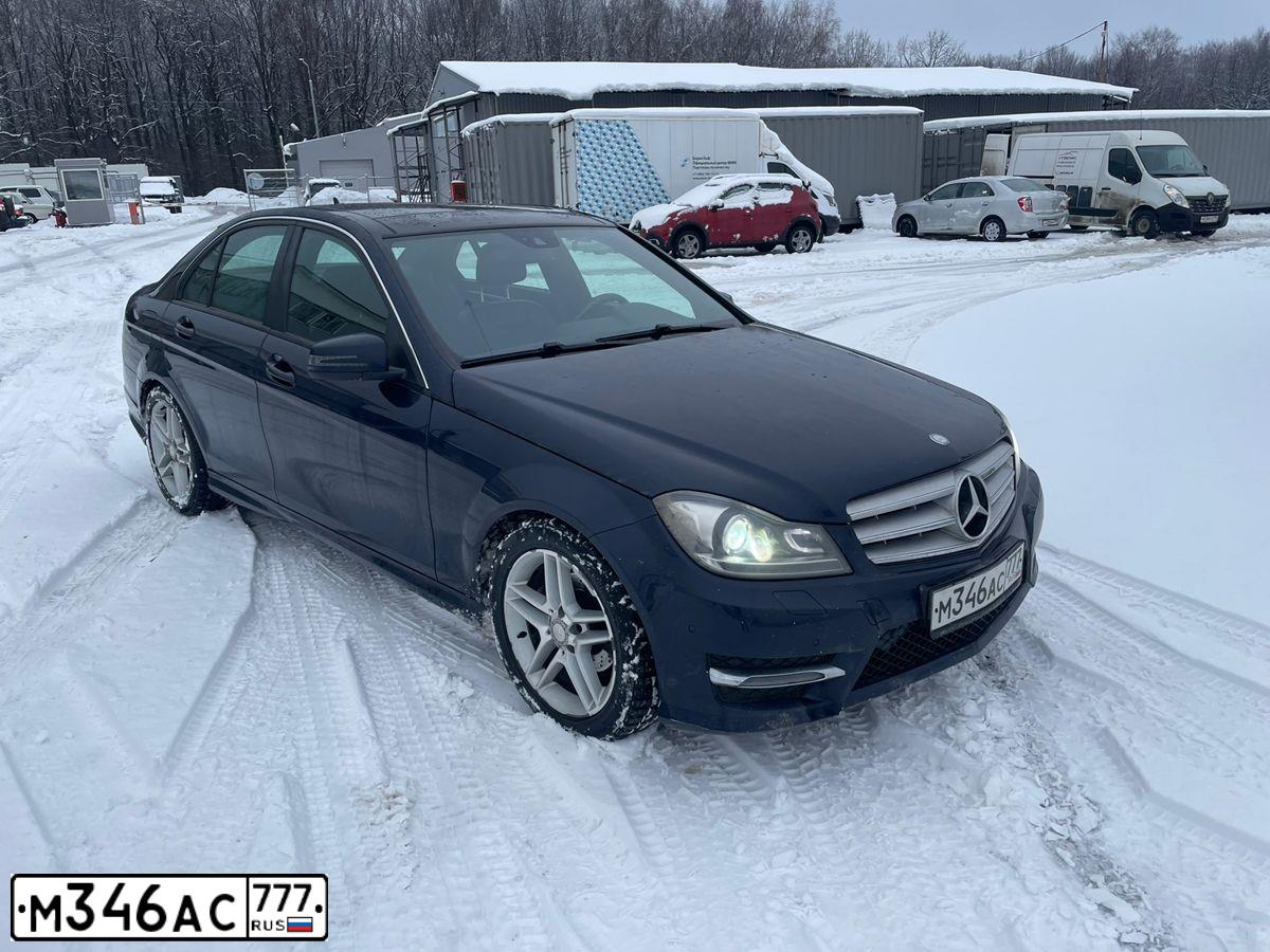 Фото автомобиля MERCEDES-BENZ C180, 2013 — госномер М202АХ977. Цвет: синий
