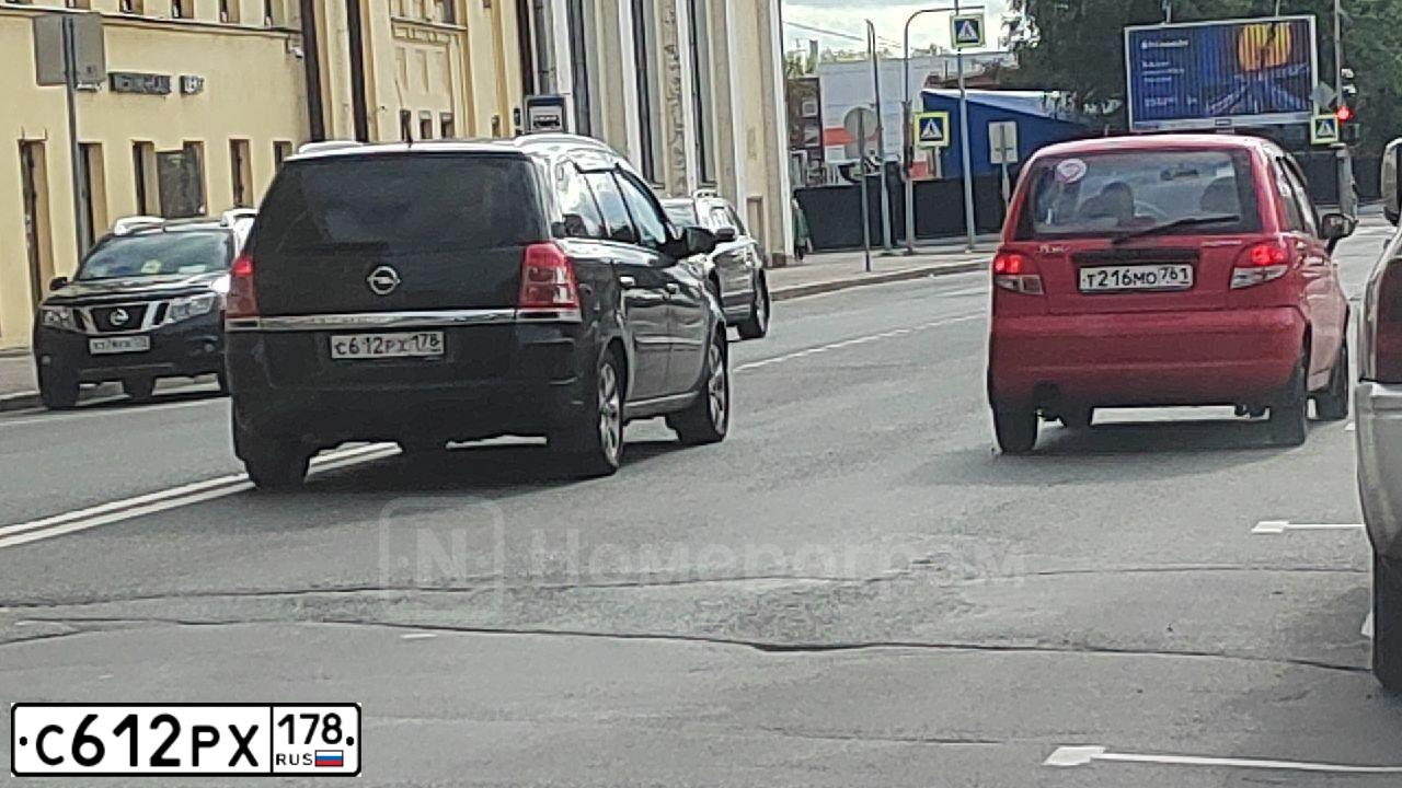 Фото автомобиля OPEL ZAFIRA, 2014 — госномер С612РХ178. Цвет: ЧЕРНЫЙ