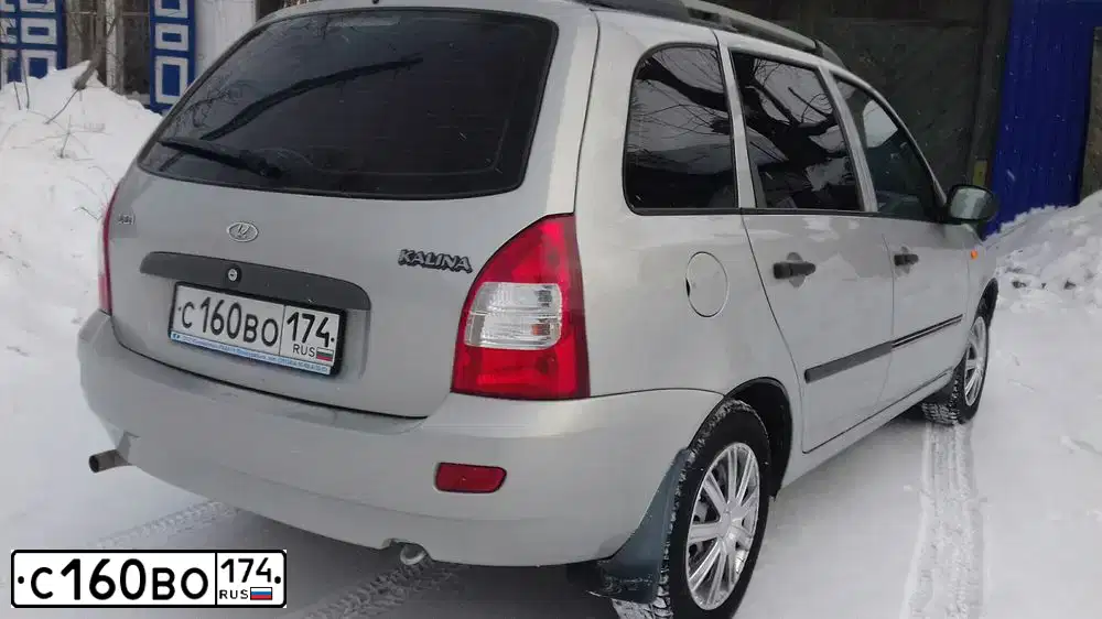 Фото автомобиля LADA 1117 KALINA, 2008 — госномер С160ВО174. Цвет: СЕРЕБРИСТЫЙ