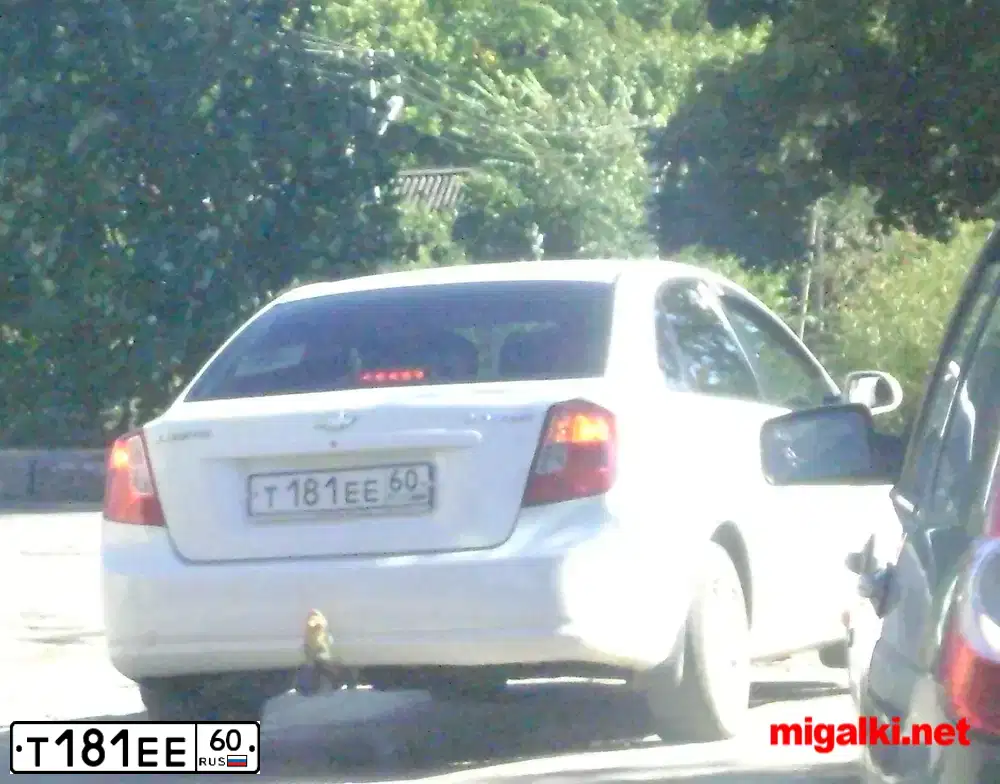 Фото автомобиля ШЕВРОЛЕ КЛАН (J200/CHEVROLET LACETTI), 2009 — госномер О900ВТ32. Цвет: Белый