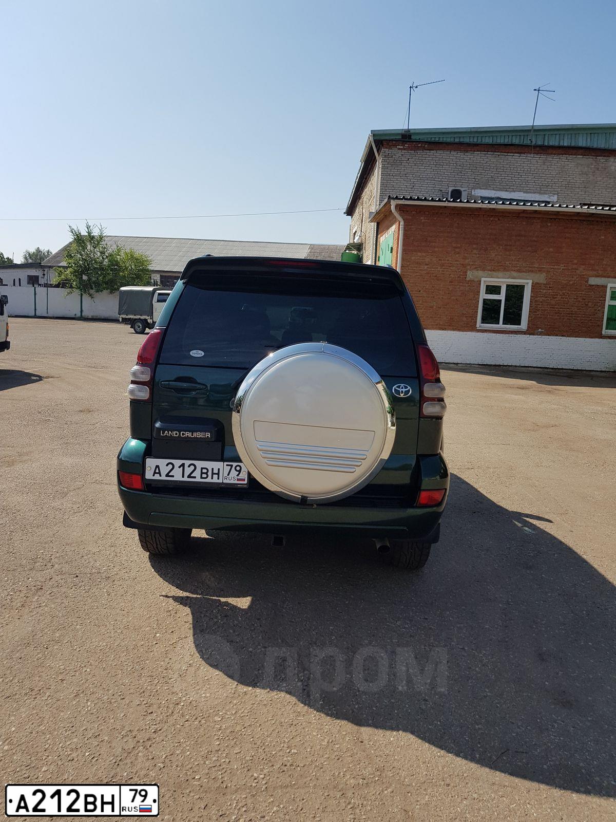 Фото автомобиля TOYOTA LANDCRUISER, 2003 — госномер У113УО27. Цвет: Зеленый