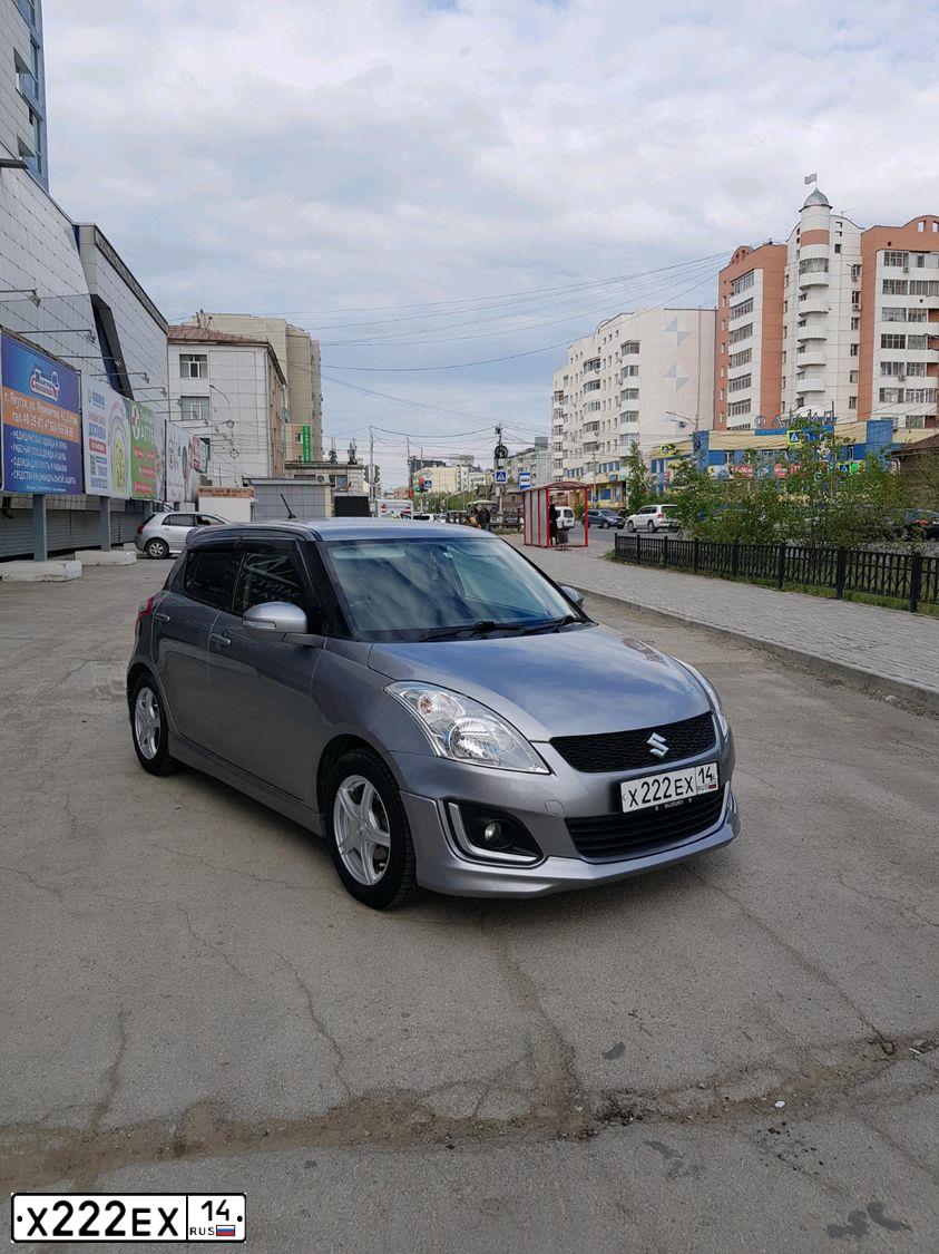 Фото автомобиля NISSAN PATHFINDER, 2004 — госномер Х222ЕХ14. Цвет: Серый