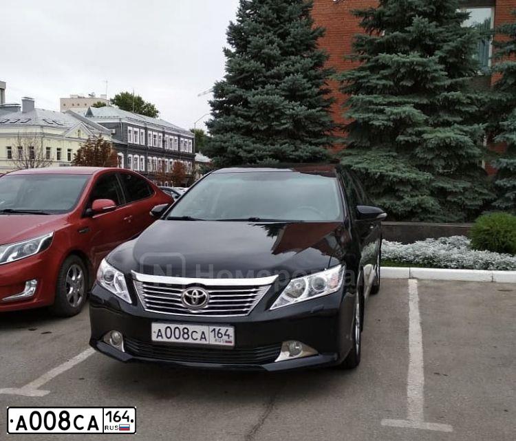 Фото автомобиля TOYOTA CAMRY, 2013 — госномер А008СА164. Цвет: ЧЕРНЫЙ МЕТАЛЛИК