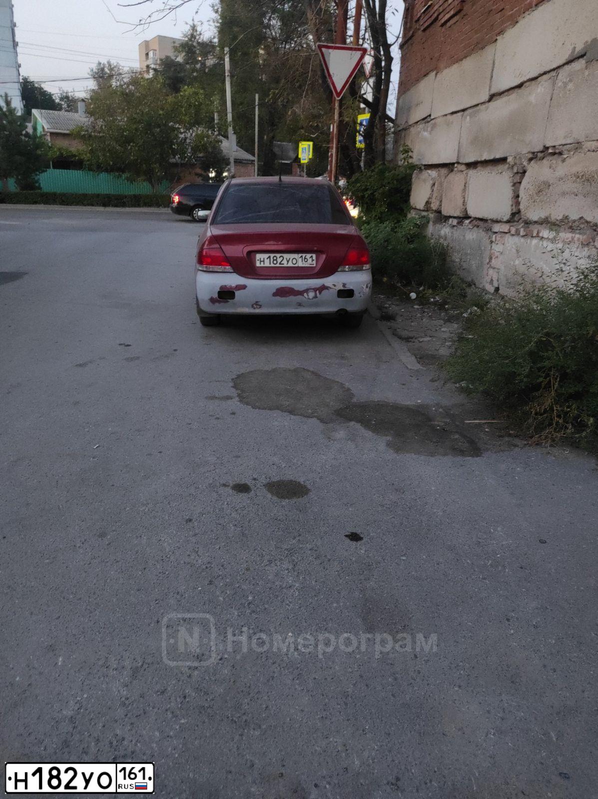 Фото автомобиля MITSUBISHI LANCER, 2005 — госномер Т338ВМ180