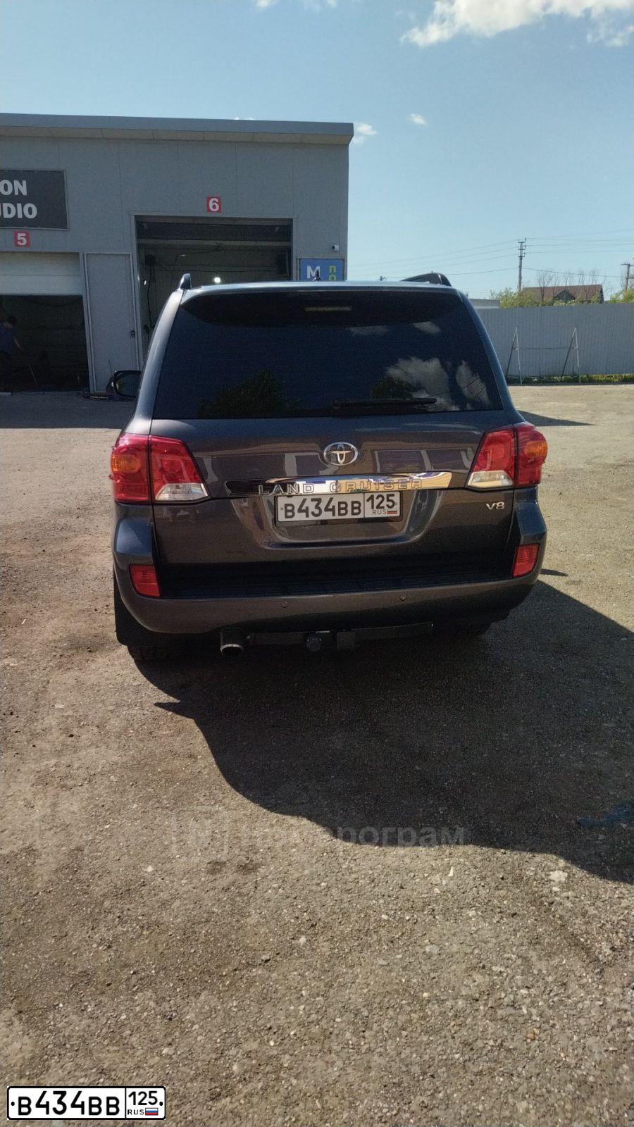 Фото автомобиля INFINITI QX70 /FX/, 2008 — госномер В434ВВ125. Цвет: БЕЛЫЙ