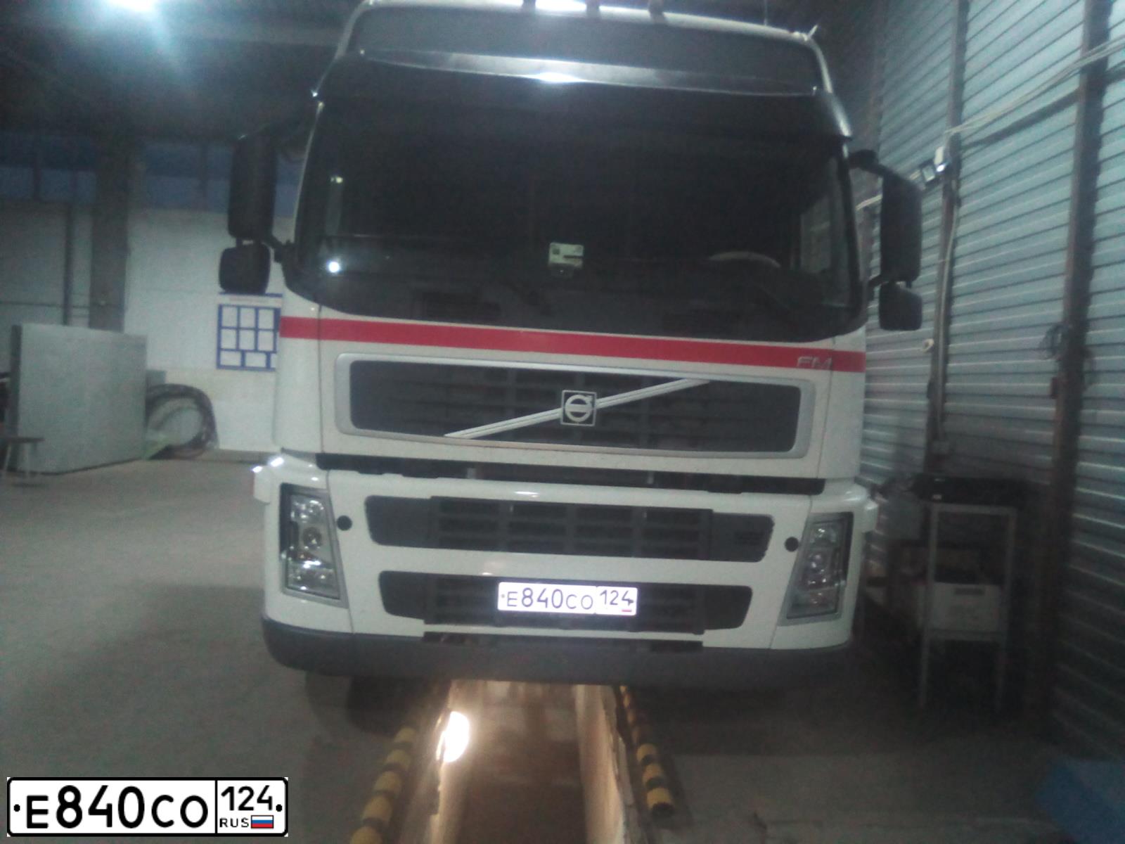 Фото автомобиля VOLVO FH13, 2008 — госномер К122МР19