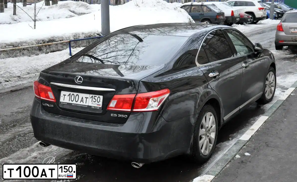 Фото автомобиля MITSUBISHI LANCER, 2006 — госномер Е403ОО69. Цвет: Серебристый