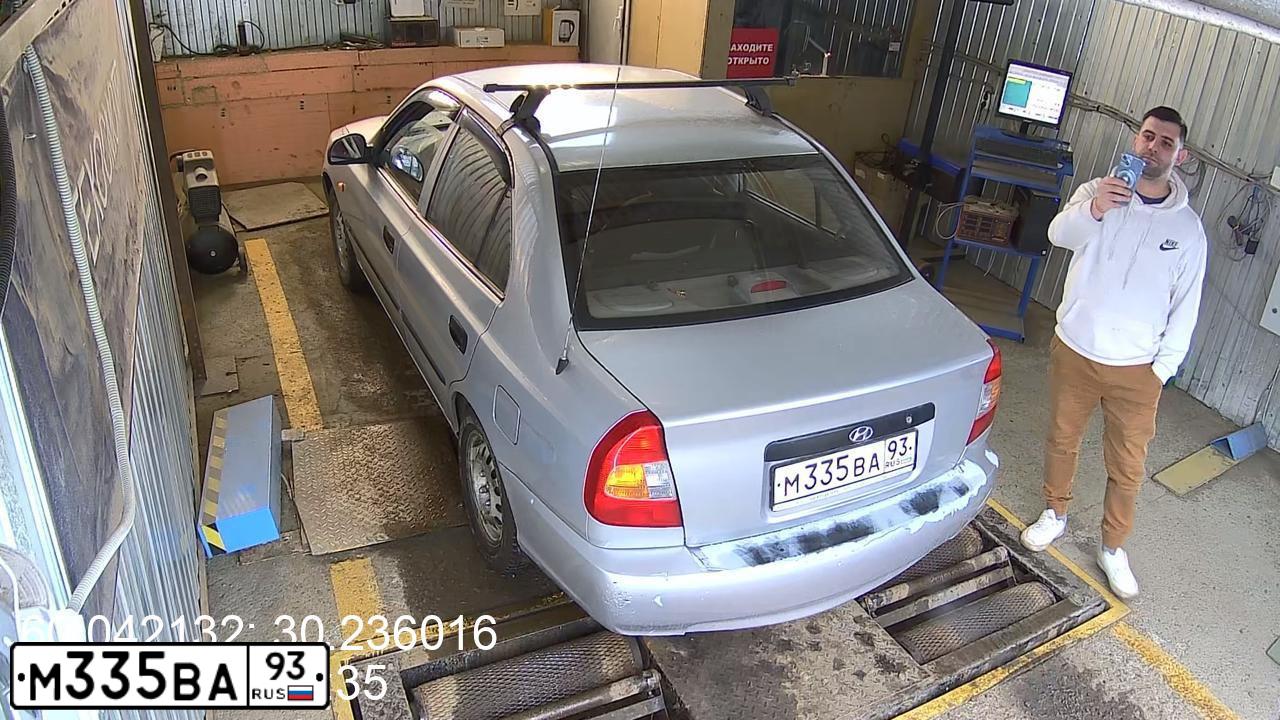 Фото автомобиля TAGAZ ACCENT, 2005 — госномер Р598АО82. Цвет: СЕРЕБРИСТЫЙ