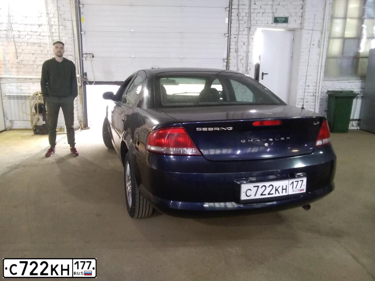 Фото автомобиля CHRYSLER SEBRING, 2002 — госномер Н960ВУ977