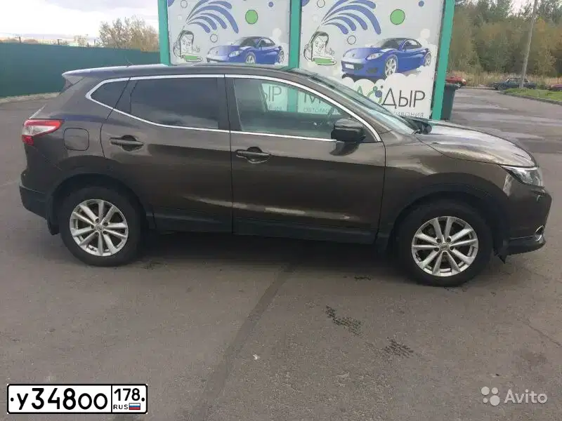 Фото автомобиля NISSAN QASHQAI, 2014 — госномер Р146НМ154. Цвет: бронзовый