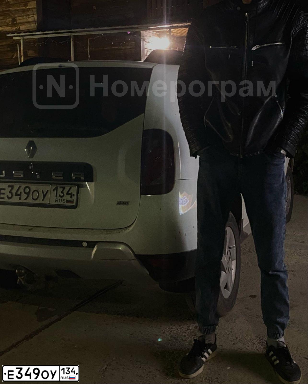Фото автомобиля RENAULT DUSTER, 2019 — госномер Е349ОУ134. Цвет: Белый