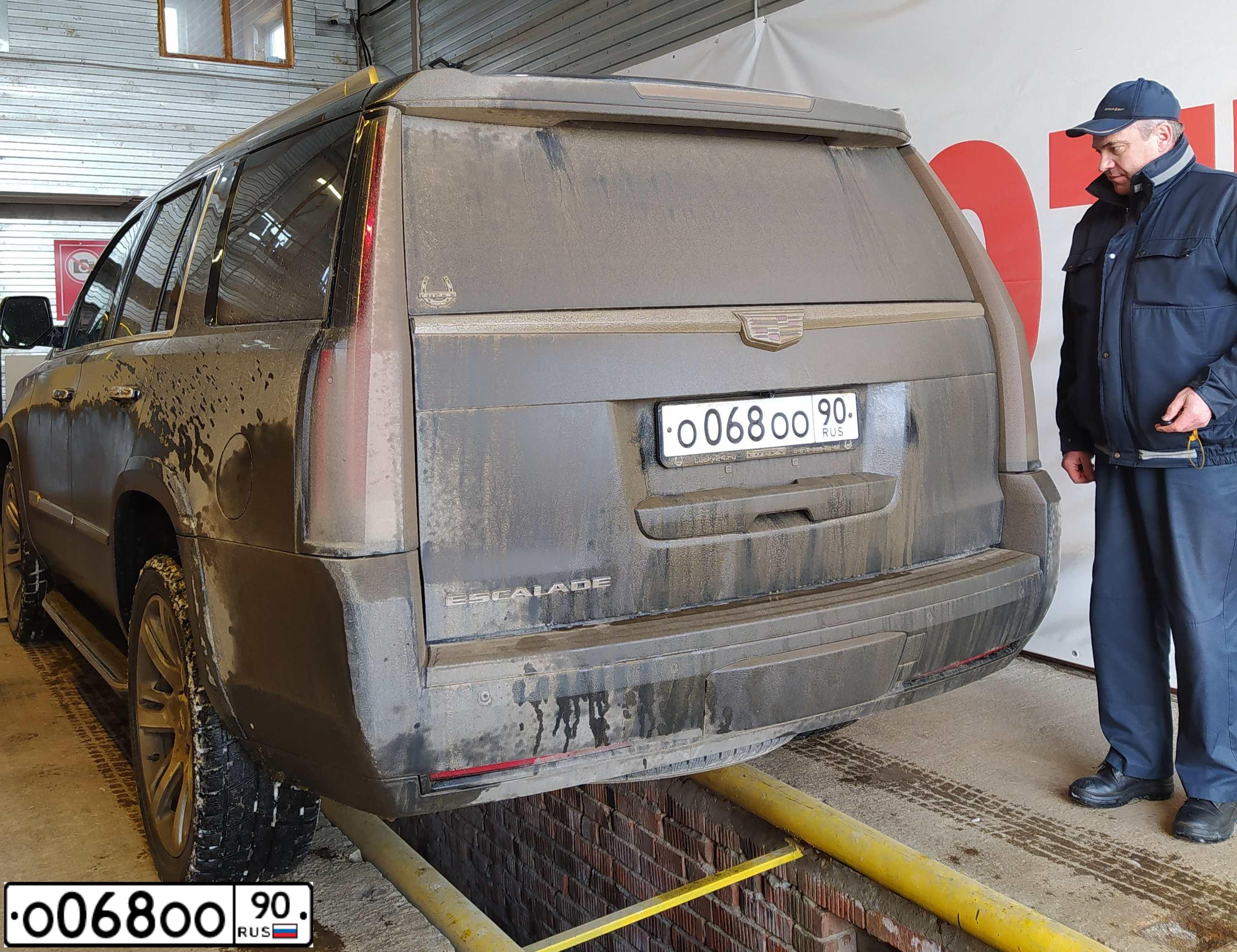 Фото автомобиля INFINITI FX35, 2009 — госномер К664ХХ28. Цвет: ЧЕРНЫЙ