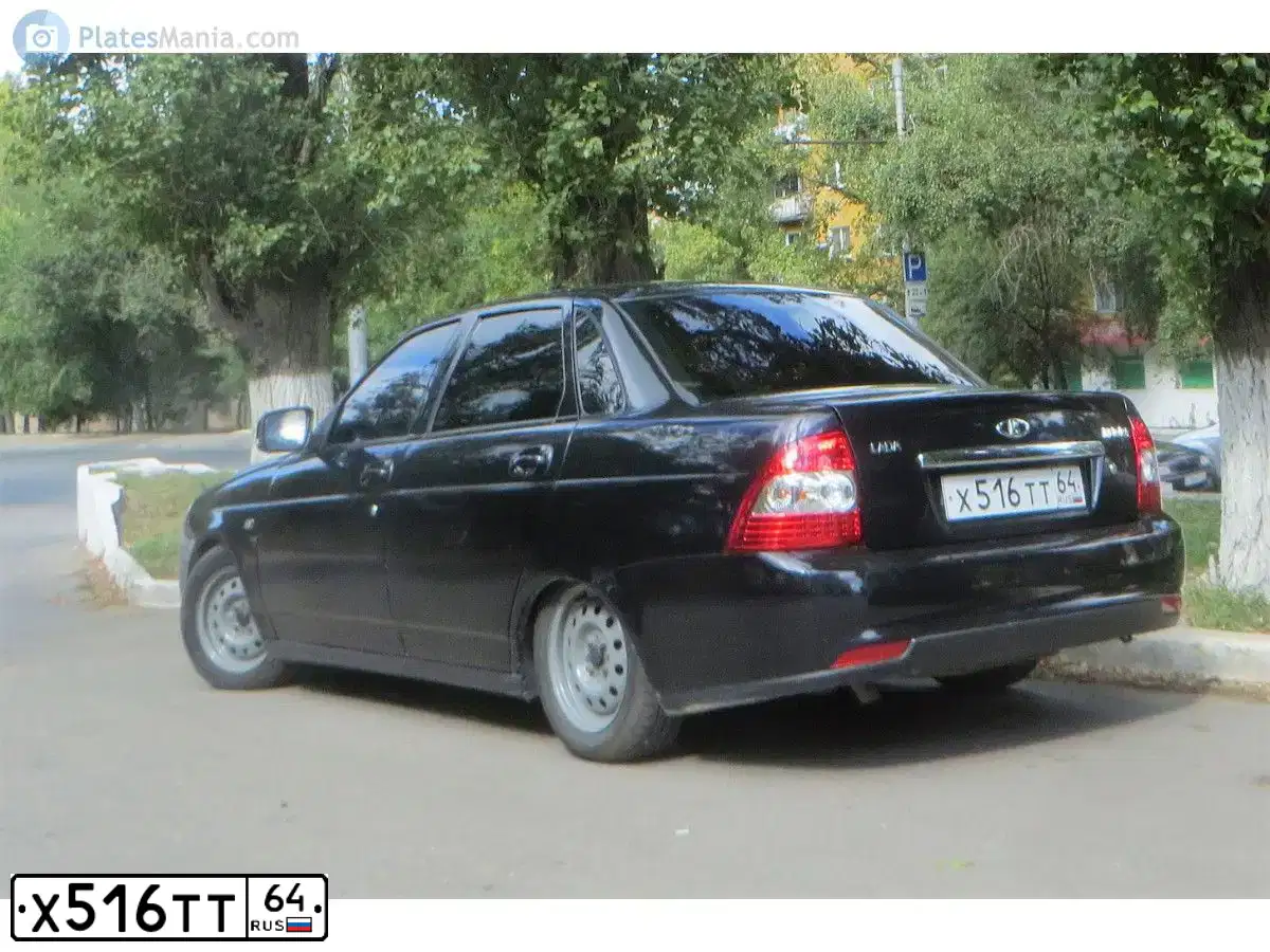 Фото автомобиля LADA 2170 PRIORA, 2007 — госномер Х516ТТ64. Цвет: Сине-Черный