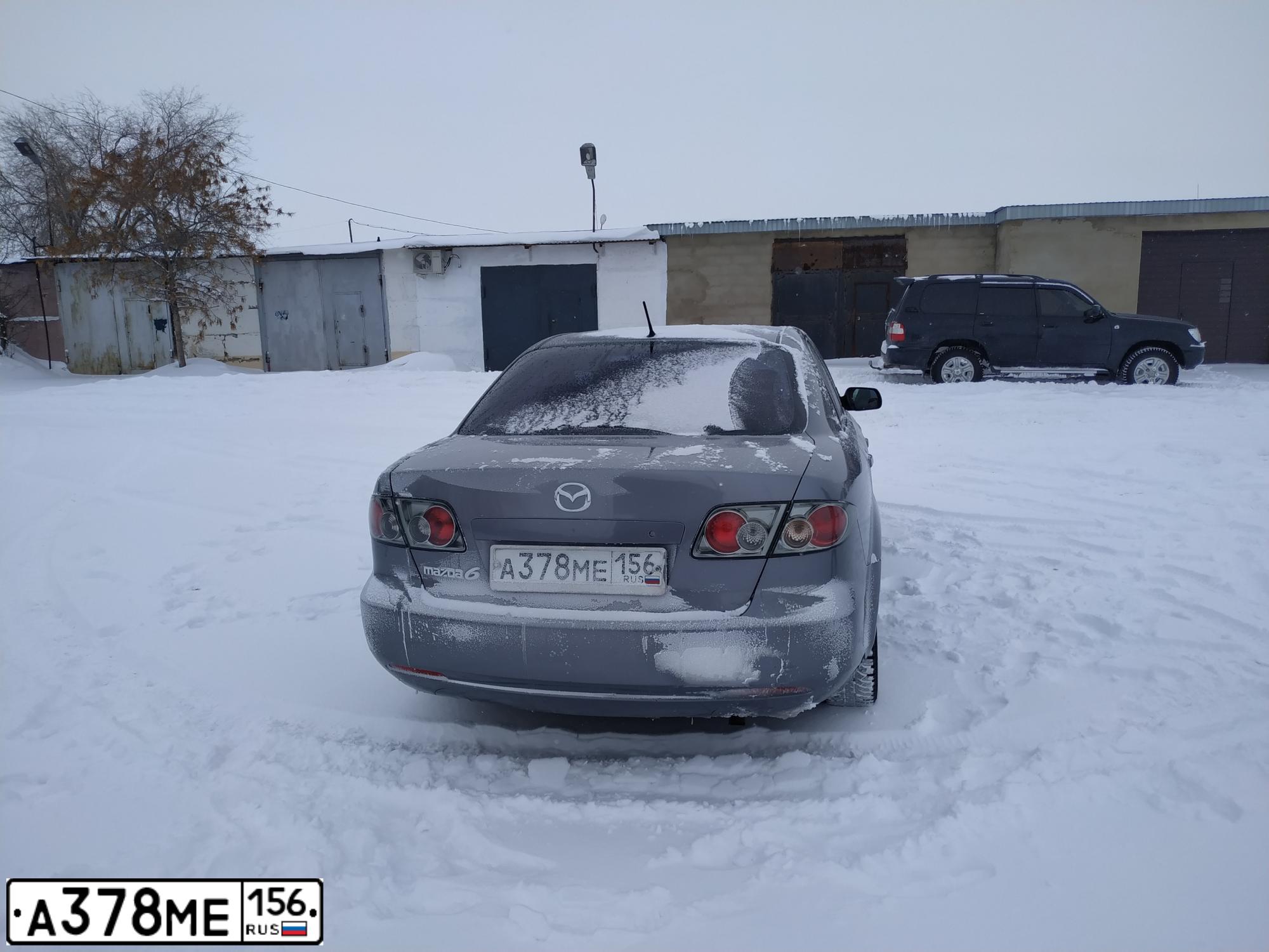 Фото автомобиля MAZDA 6, 2006 — госномер М581ХТ190. Цвет: СЕРЫЙ