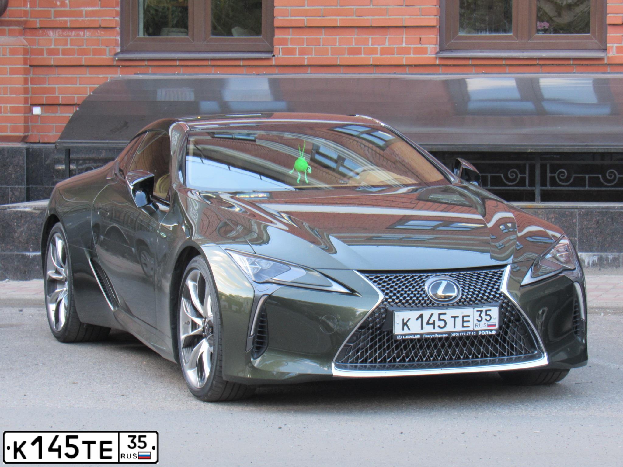 Фото автомобиля LEXUS БЕЗ МОДЕЛИ LС500, 2021 — госномер К145ТЕ35. Цвет: ТЕМНО ЗЕЛЕНЫЙ