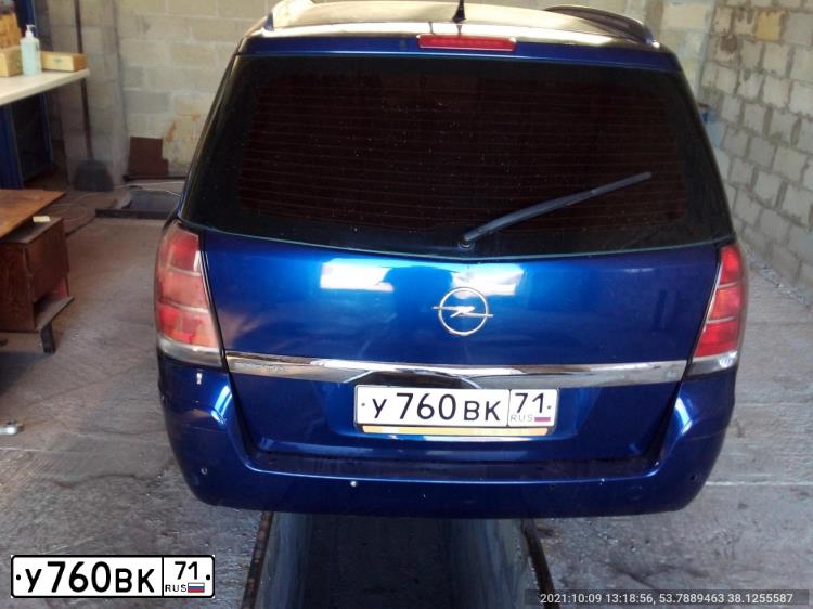 Фото автомобиля OPEL ZAFIRA, 2006 — госномер Р387ОС180. Цвет: синий