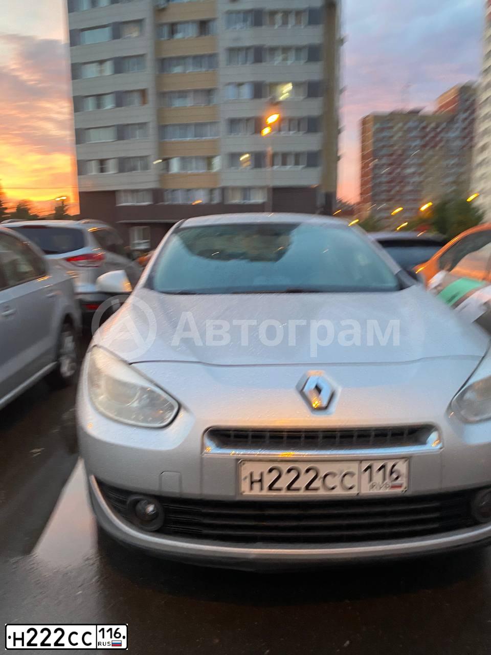 Фото автомобиля RENAULT FLUENCE, 2011 — госномер Н222СС116. Цвет: Светло-Серо-Голубой