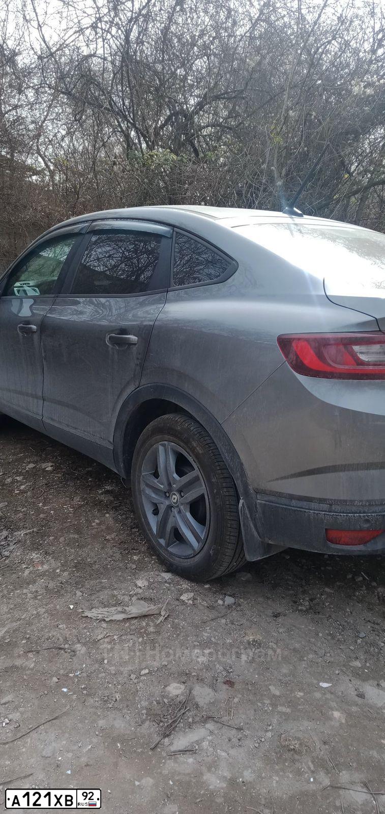 Фото автомобиля RENAULT FLUENCE, 2014 — госномер Н404АТ82. Цвет: ТЕМНО-КОРИЧНЕВЫЙ