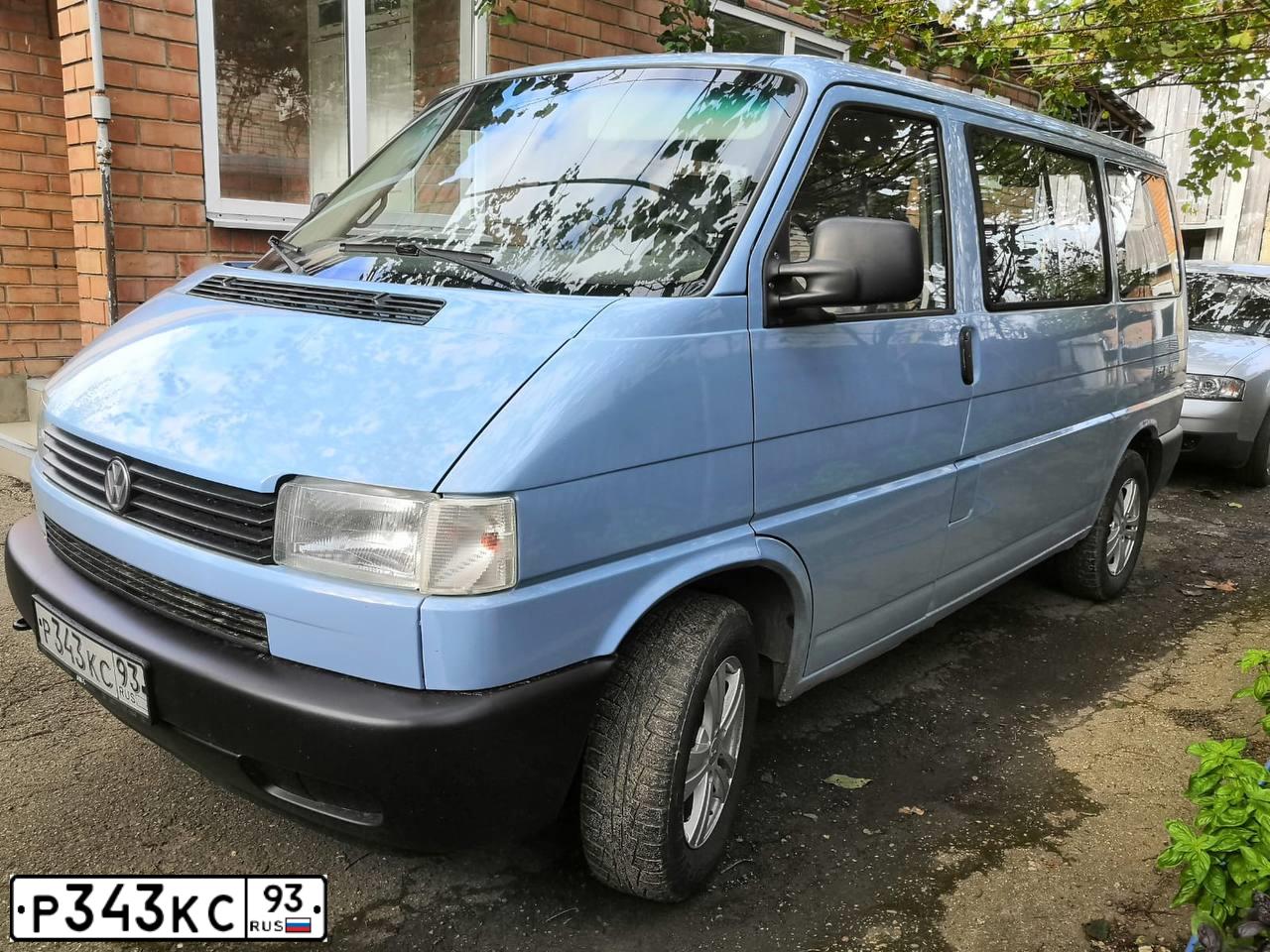 Фото автомобиля VOLKSWAGEN TRANSPORTER, 2001 — госномер Р343КС93
