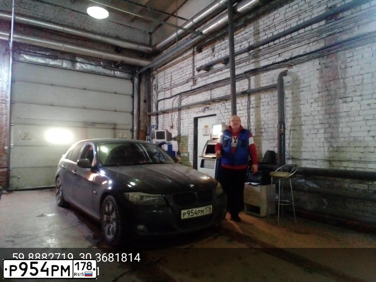 Фото автомобиля BMW SERIE 3, 2008 — госномер Р954РМ178. Цвет: ЧЕРНЫЙ