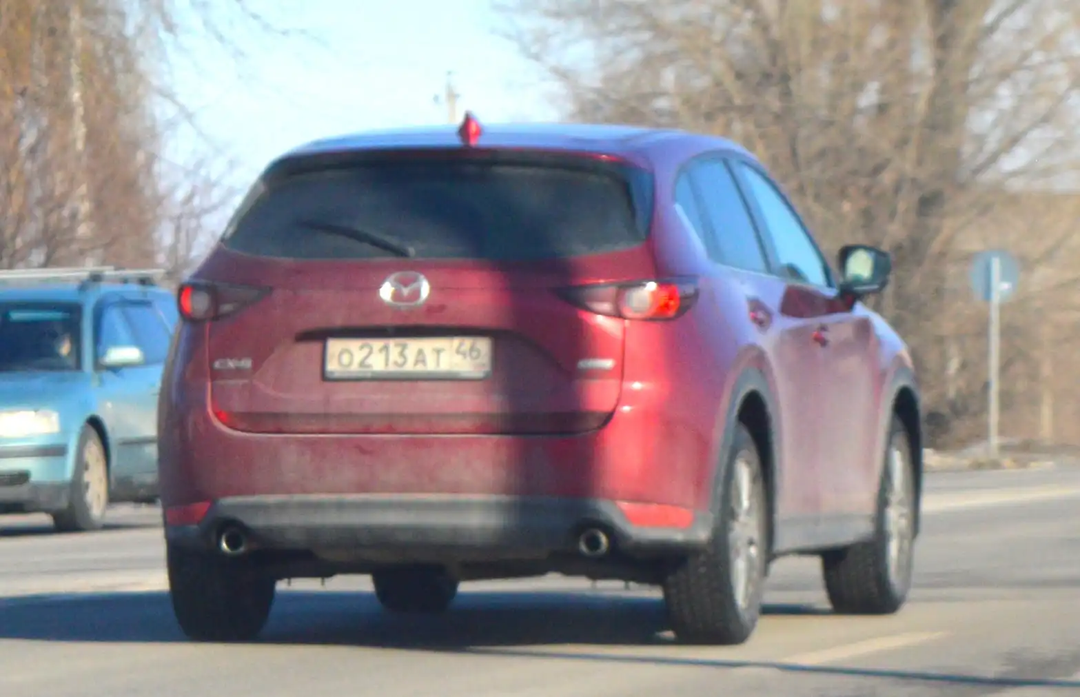 Фото автомобиля MAZDA CX-5, 2019 — госномер Р222ЕМ46. Цвет: Красный