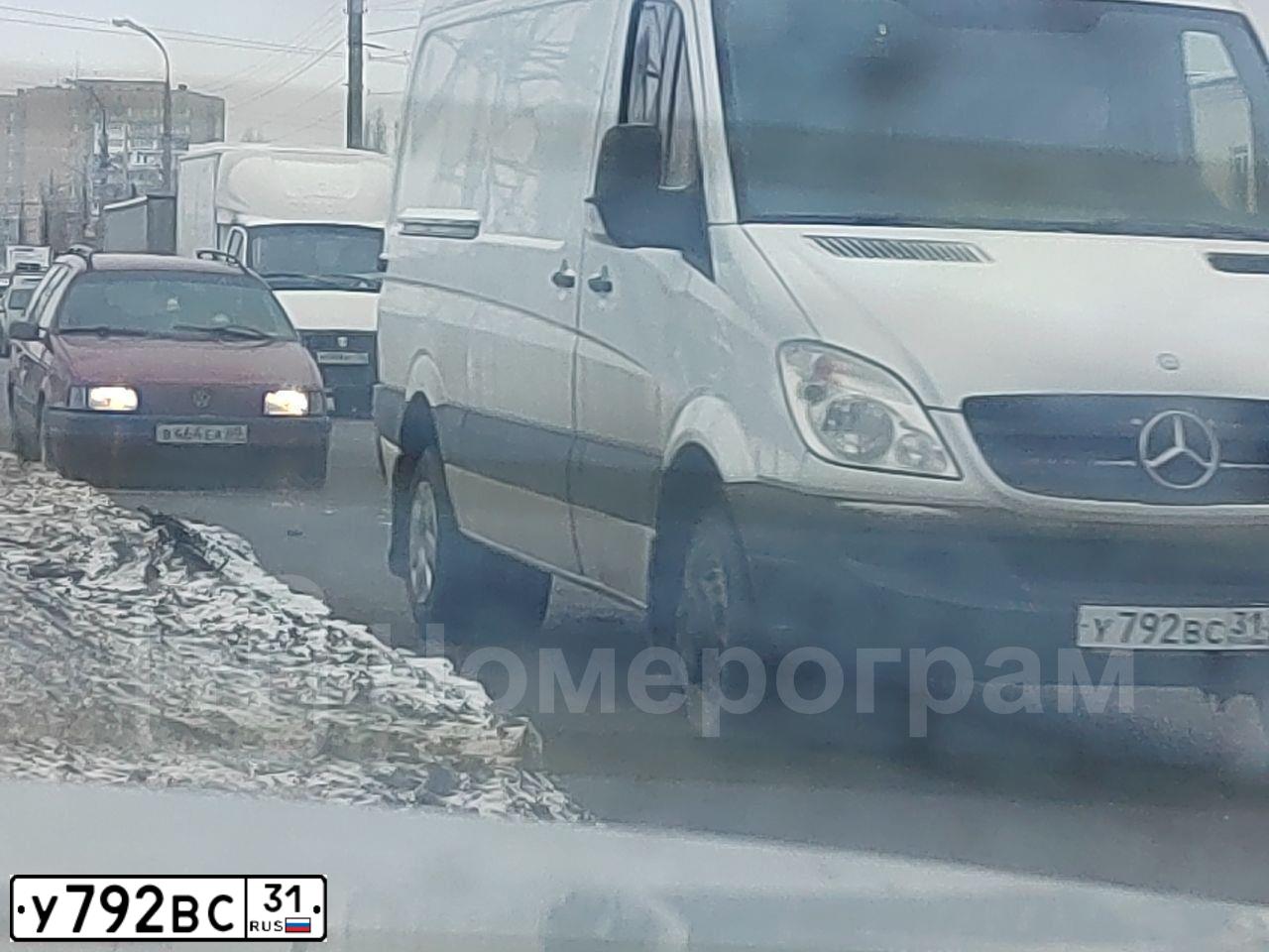 Фото автомобиля MERCEDES SPRINTER, 2008 — госномер У792ВС31. Цвет: Белый