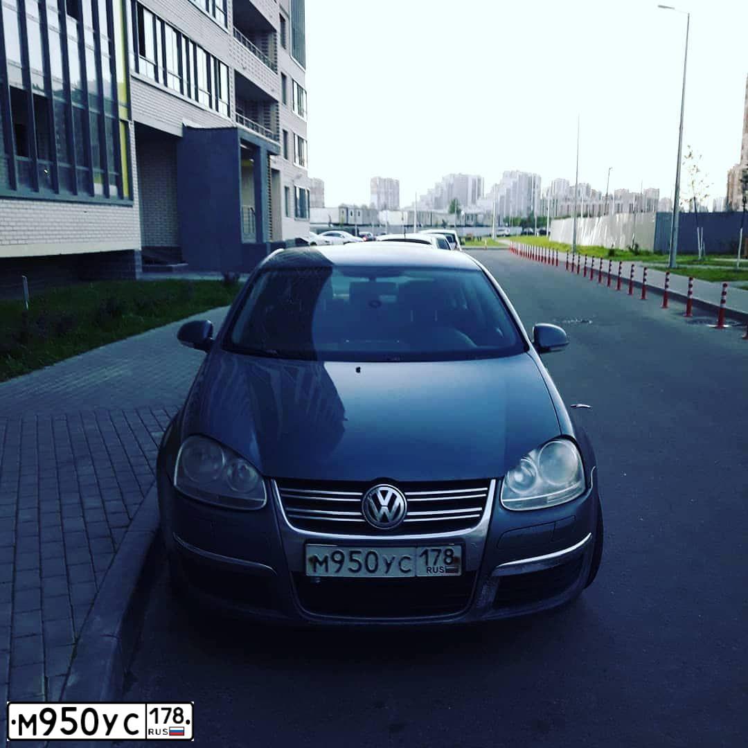 Фото автомобиля VOLKSWAGEN JETTA, 2006 — госномер Х433УР76