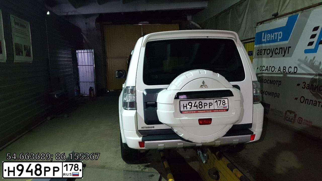 Фото автомобиля CHEVROLET LACETTI, 2006 — госномер Р948РР178. Цвет: СЕРЕБРИСТЫЙ