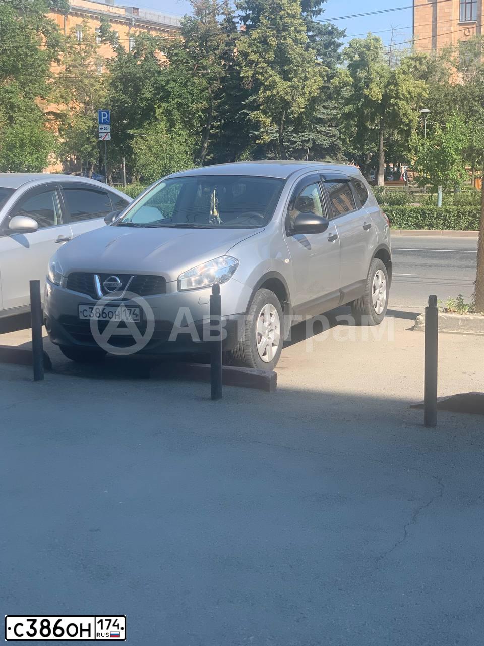 Фото автомобиля NISSAN QASHQAI, 2012 — госномер С386ОН174. Цвет: СЕРЕБРИСТЫЙ