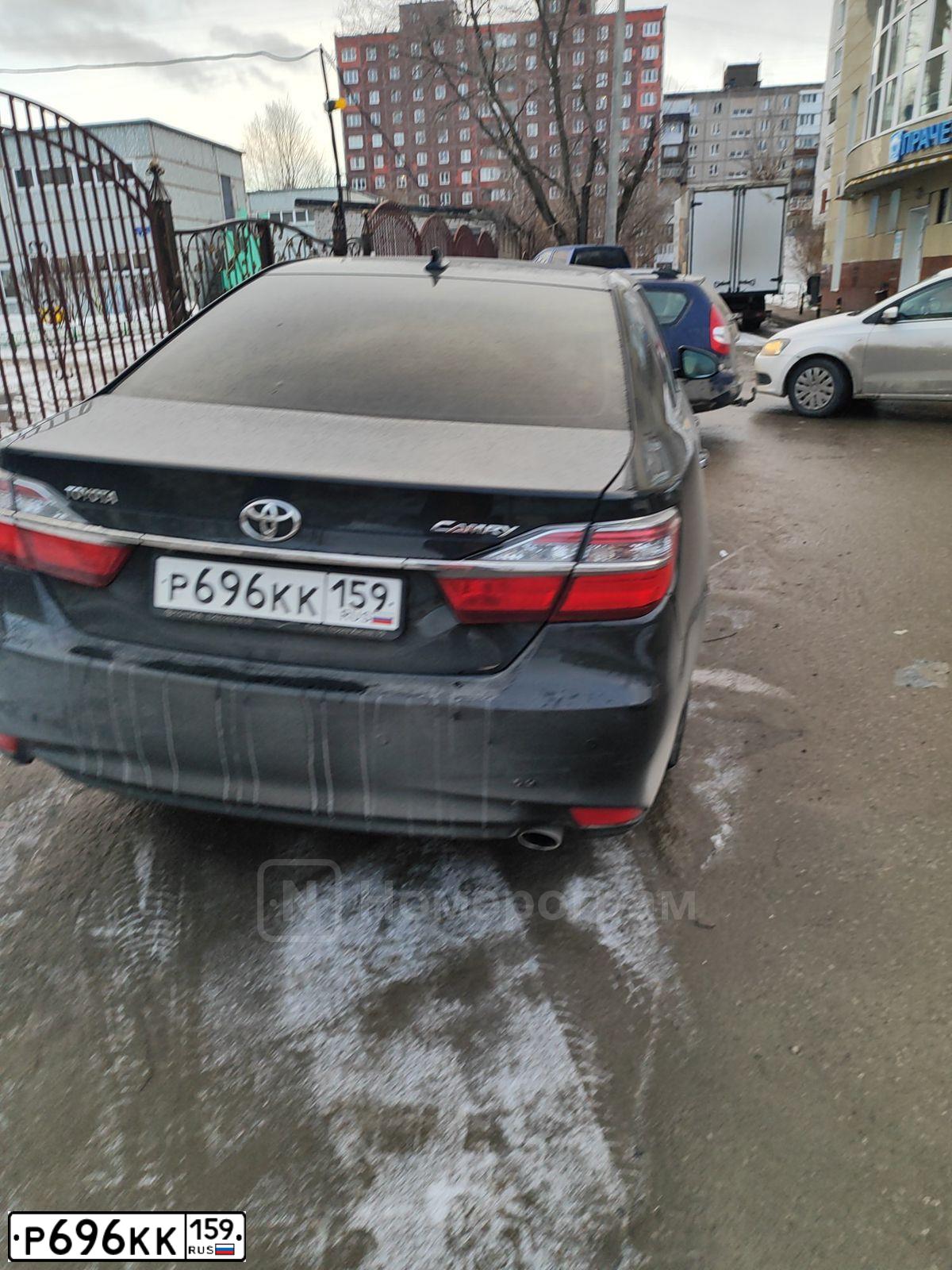 Фото автомобиля TOYOTA CAMRY, 2016 — госномер Р696КК159. Цвет: ЧЕРНЫЙ МЕТАЛЛИК