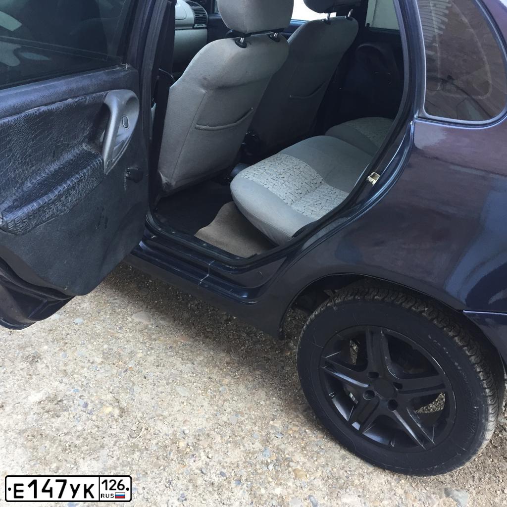Фото автомобиля LADA 1118 KALINA, 2007 — госномер Е147УК126. Цвет: СИНЕ-ФИОЛЕТОВЫЙ