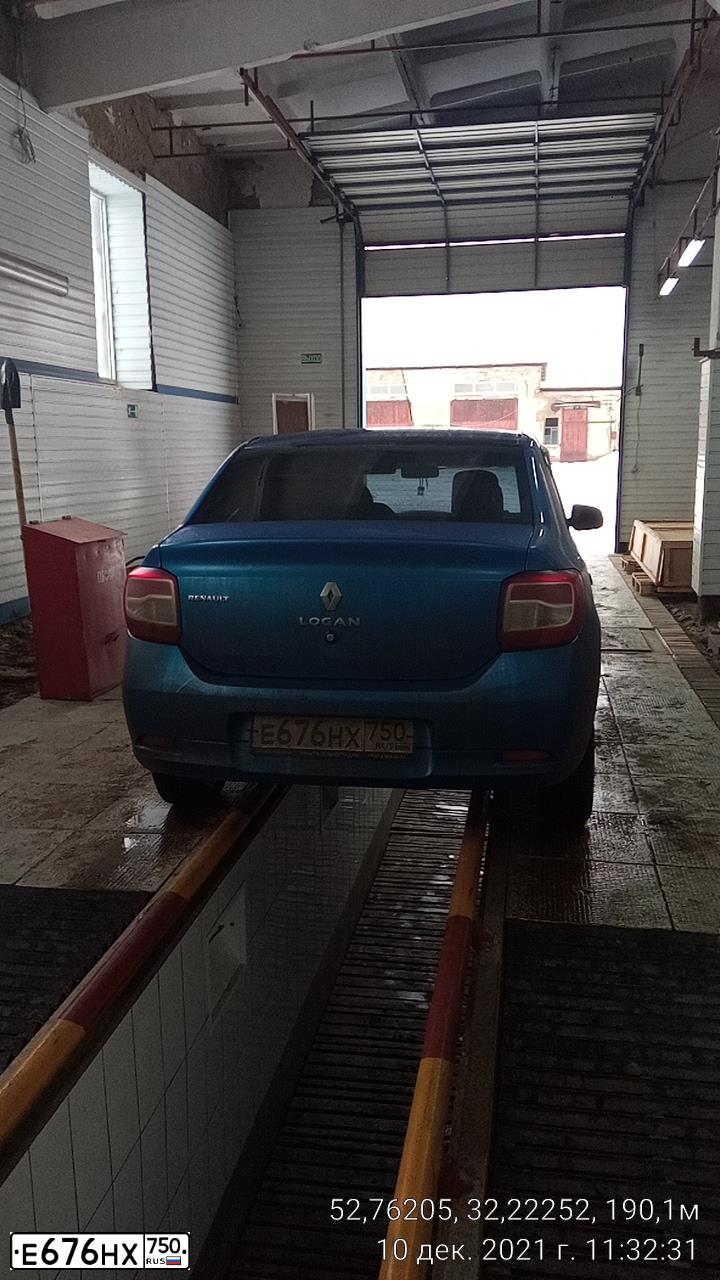 Фото автомобиля RENAULT LOGAN, 2016 — госномер К389ОВ67. Цвет: СВЕТЛО-СИНИЙ