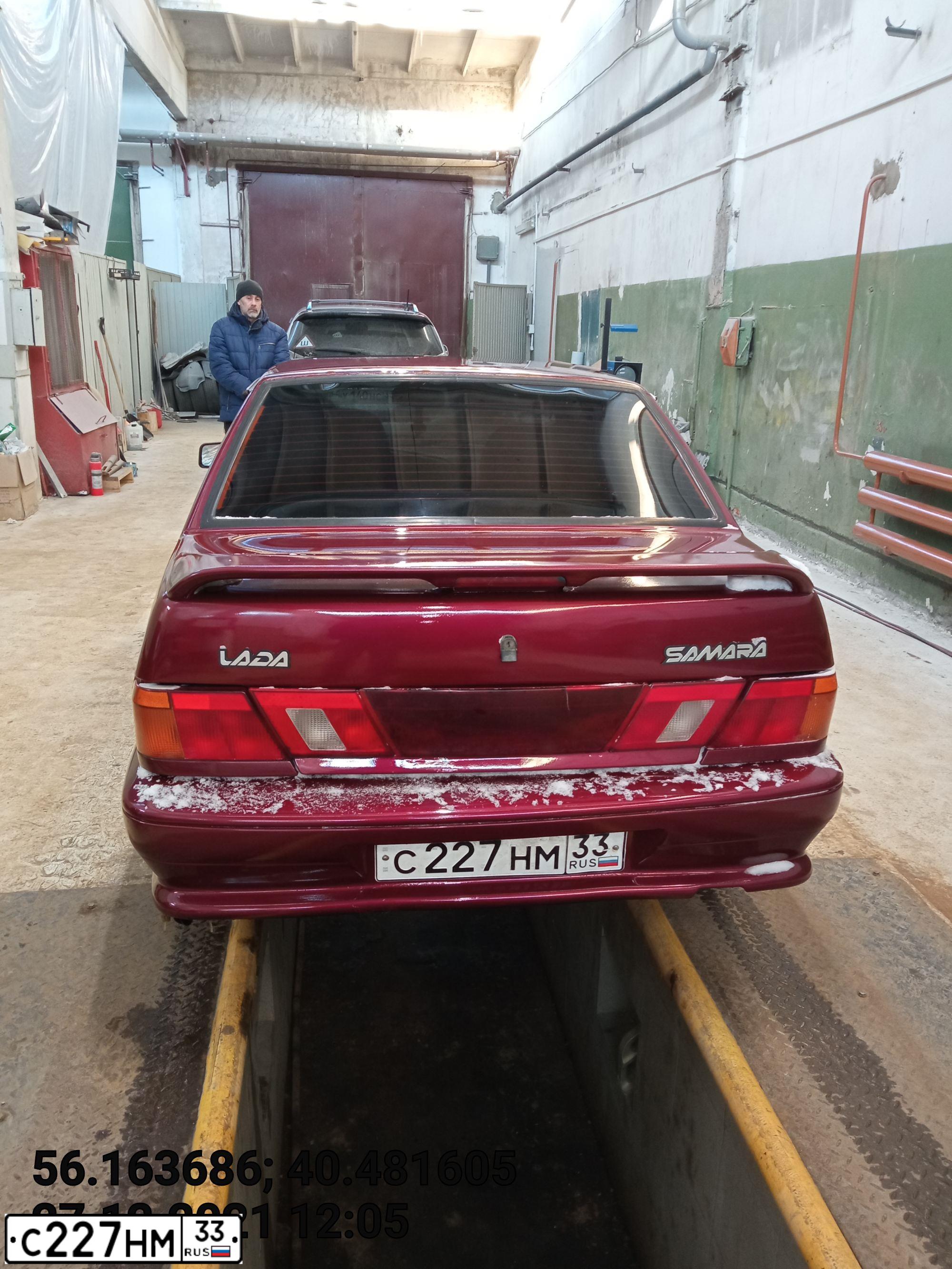 Фото автомобиля LADA 2115 SAMARA, 2004 — госномер В898УТ33. Цвет: ТЕМНО-МАЛИНОВЫЙ