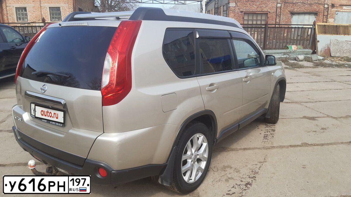 Фото автомобиля NISSAN X-TRAIL, 2011 — госномер Р640МО68. Цвет: ЗОЛОТИСТЫЙ