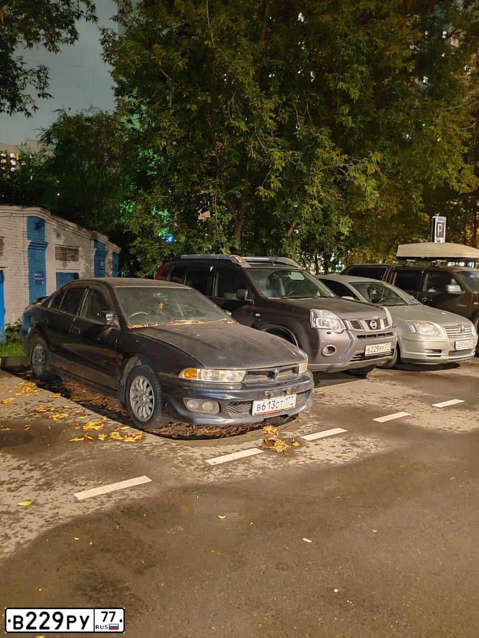 Фото автомобиля ЛЕКСУС IS250, 2007 — госномер Т510РР790. Цвет: КРАСНЫЙ