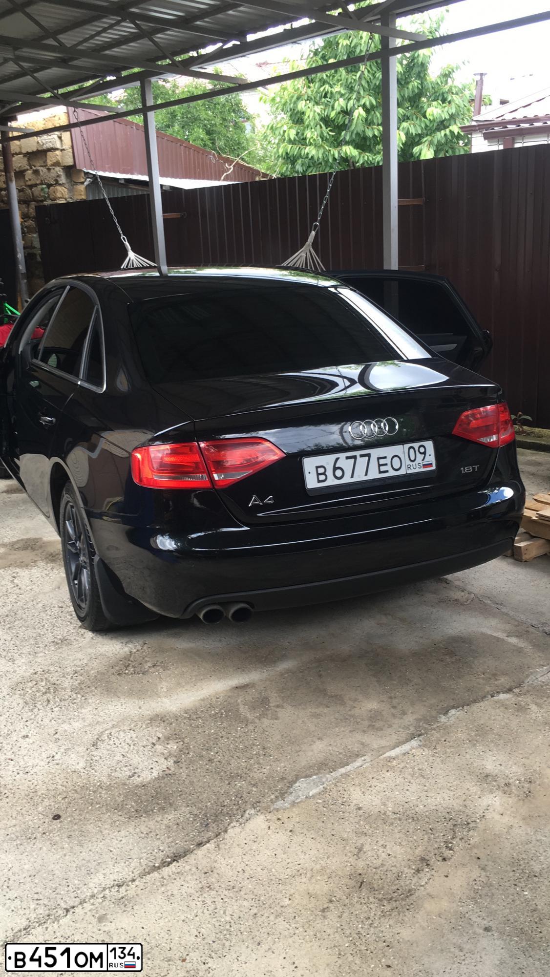 Фото автомобиля AUDI A4, 2008 — госномер В451ОМ134. Цвет: ЧЕРНЫЙ