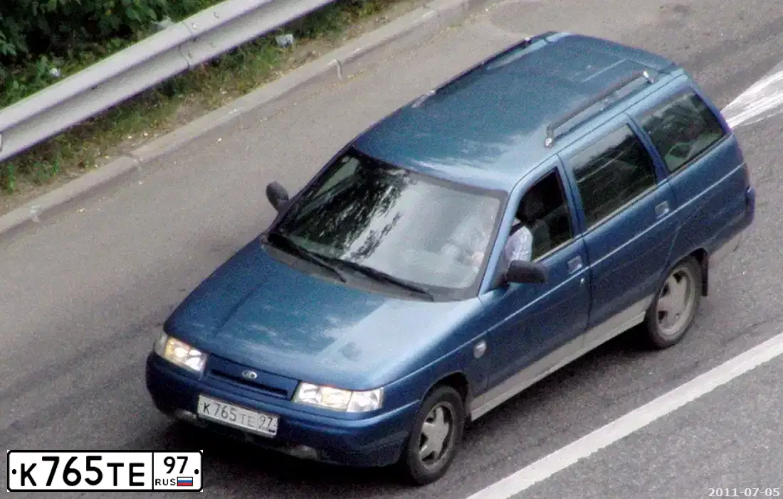 Фото автомобиля LADA 2111, 2004 — госномер М675ТЕ21