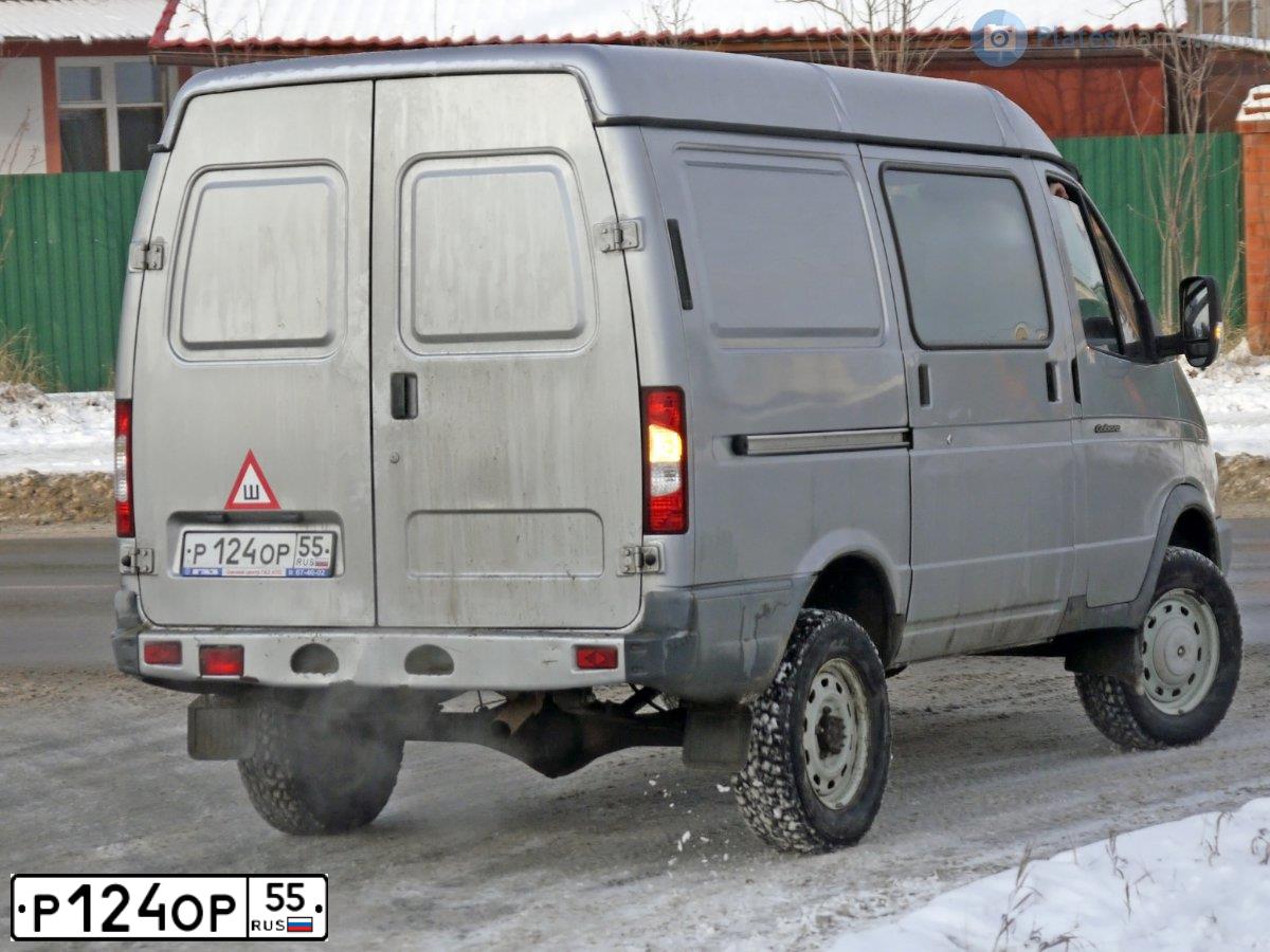 Фото автомобиля GAZ 2752 SOBOL, 2011 — госномер Е692ХН186. Цвет: серебристый
