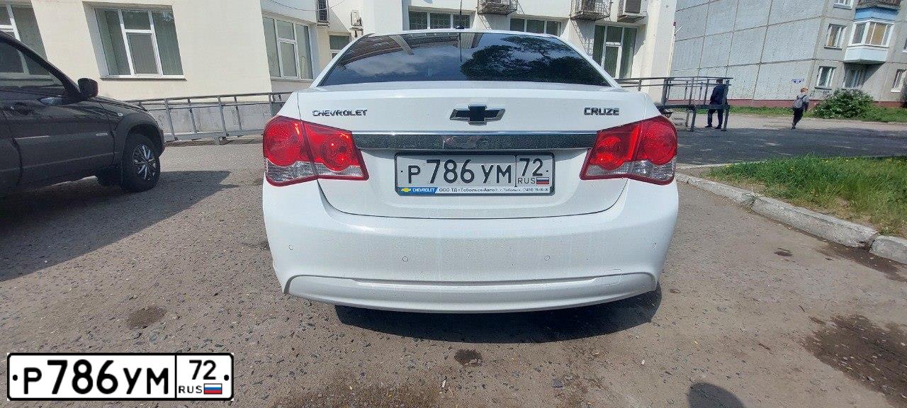 Фото автомобиля CHEVROLET CRUZE, 2013 — госномер Х476ВТ55. Цвет: Белый