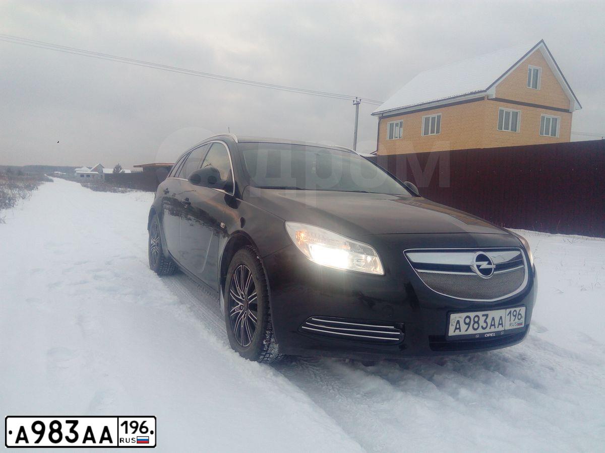 Фото автомобиля OPEL INSIGNIA, 2011 — госномер М612ОМ196. Цвет: ЧЕРНЫЙ